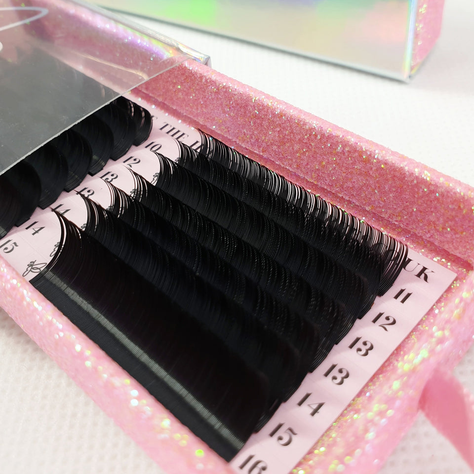 0.07 Volume Lashes